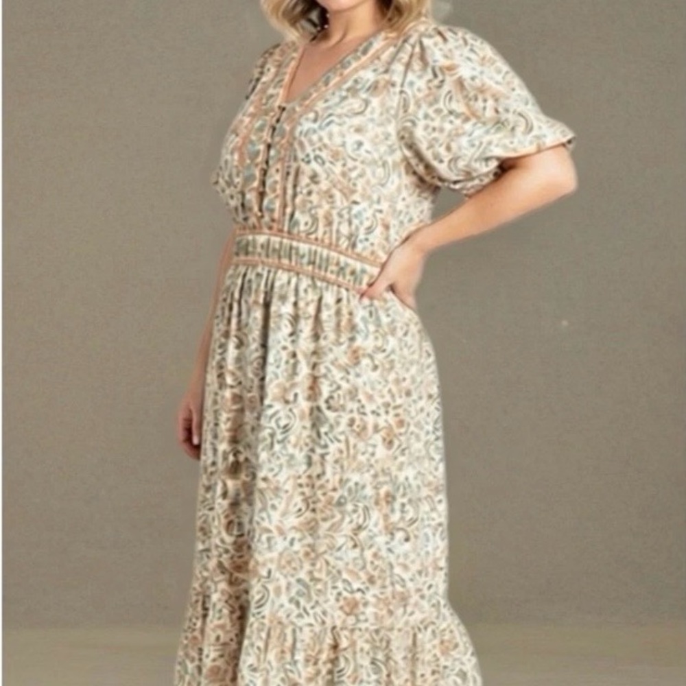 Lea size 3X v- neck Floral Print Maxi Dress with pockets